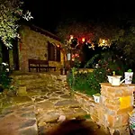 Stonehouse Byipek Selçuk