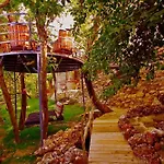 Stonehouse Byipek