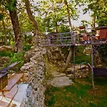 Stonehouse Byipek Selçuk