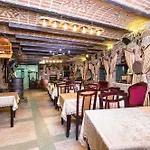 Stonehouse Byipek