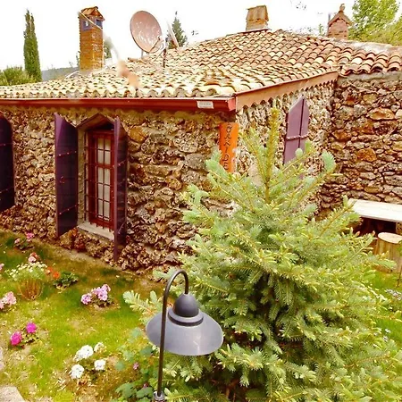Stonehouse Byipek Hotel