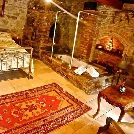 Stonehouse Byipek Hotel