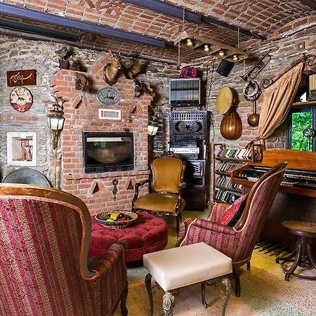 Hotel Stonehouse Byipek Hotel