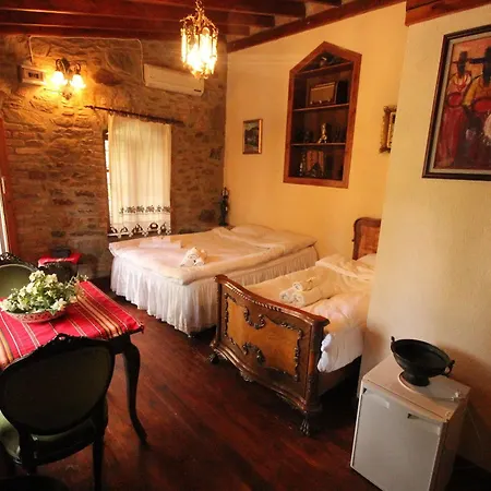 Stonehouse Byipek Hotel