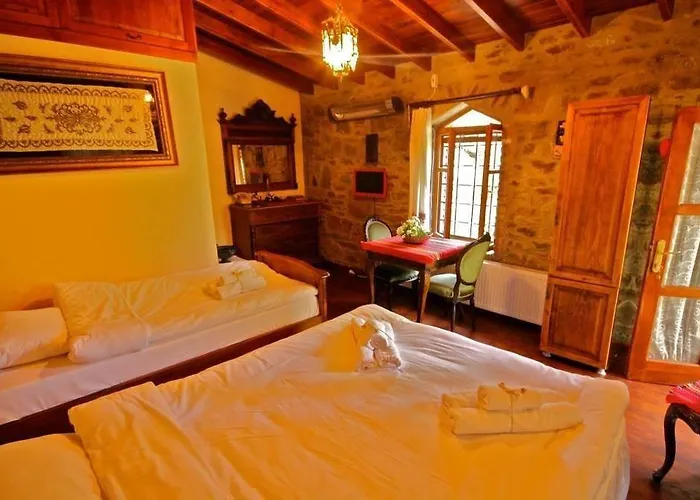 Stonehouse Byipek Hotel