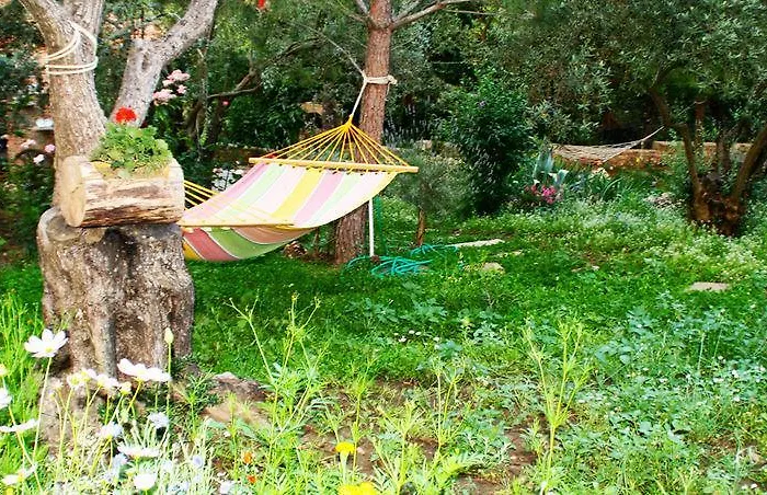 Stonehouse Byipek Hotel