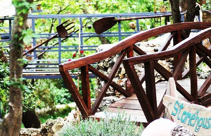 Hotel Stonehouse Byipek