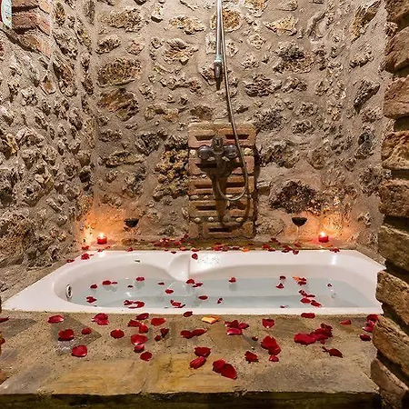 Otel Stonehouse Byipek *